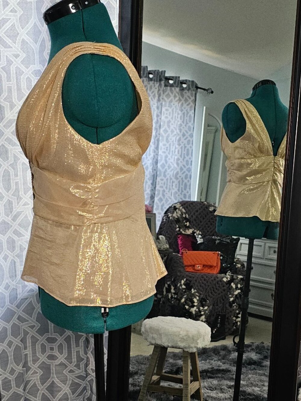 Jessica Howard Evenings Metallic Gold Peplum Top – Size 10 - Picture 2 of 5